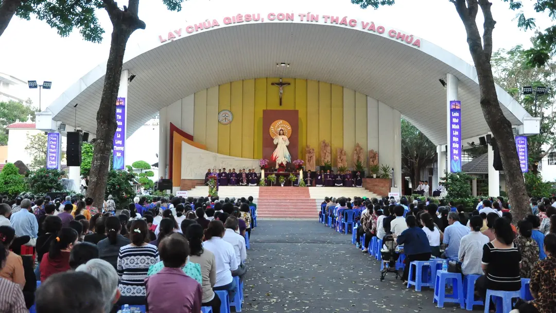 Tưởng nhớ tiền nhân